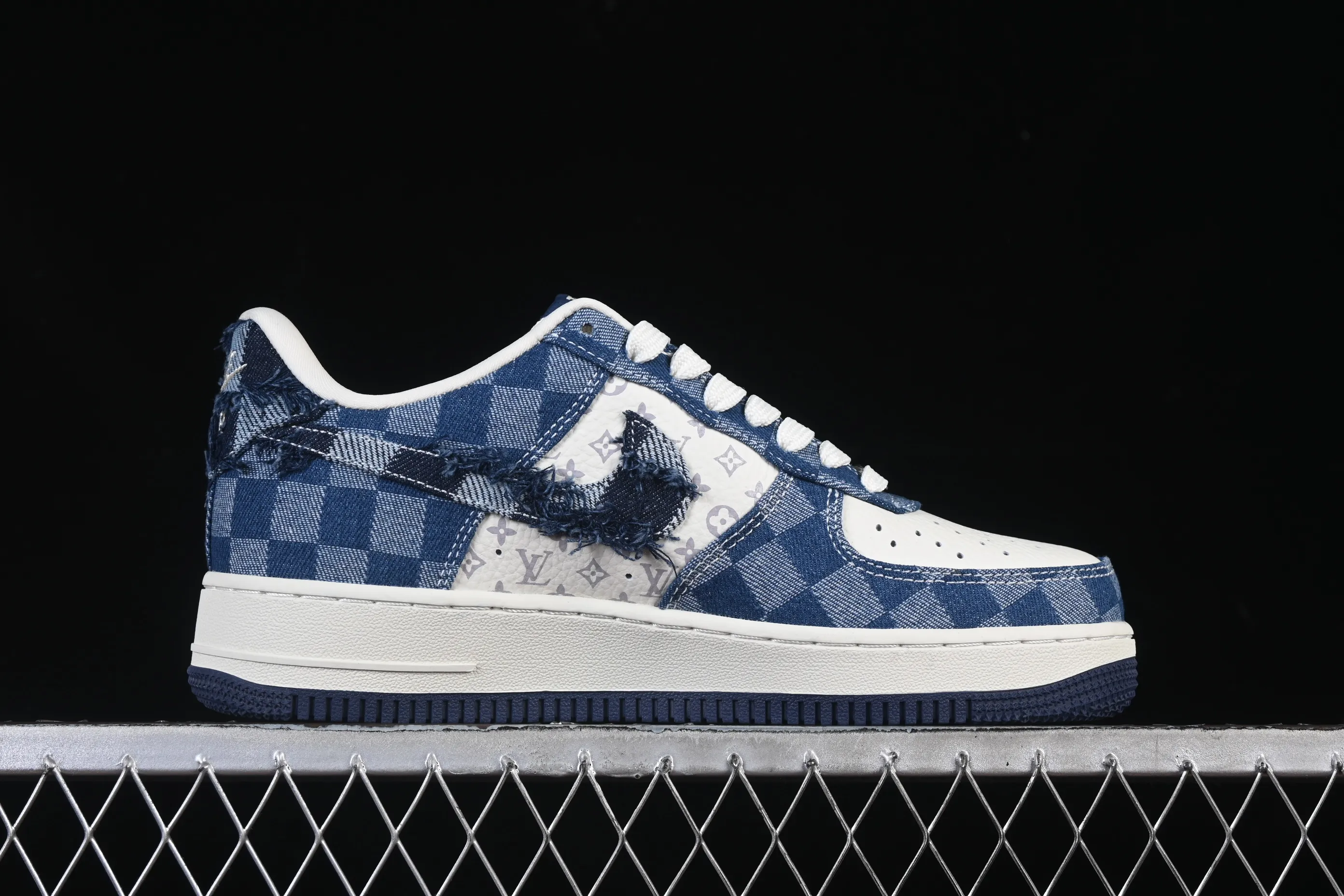 All categories Nk Air Force 1 Air Force series Nk Air Force 1 Low Air Force low-top Nike Air Force 1'07 Low joint white navy blue Air Force 1 low-top casual sneakers YF9511-816